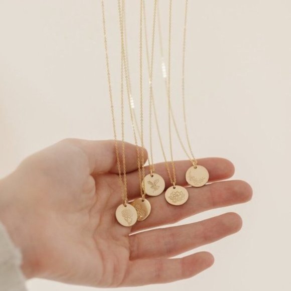 Orchid Floral Boho Minimalist Indie Plant Necklace - Picture 7 of 15